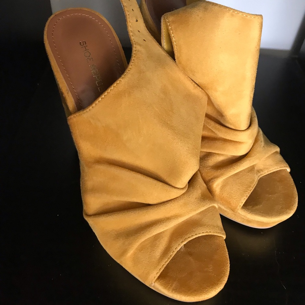 Shoe Republic heels